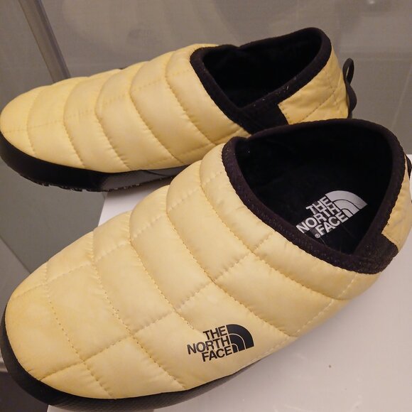 The North Face Thermoball Shoes - Picture 7 of 9